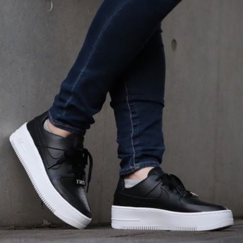 Nike Air Force 1 Sage Low, Nike Women's SZ 10.5